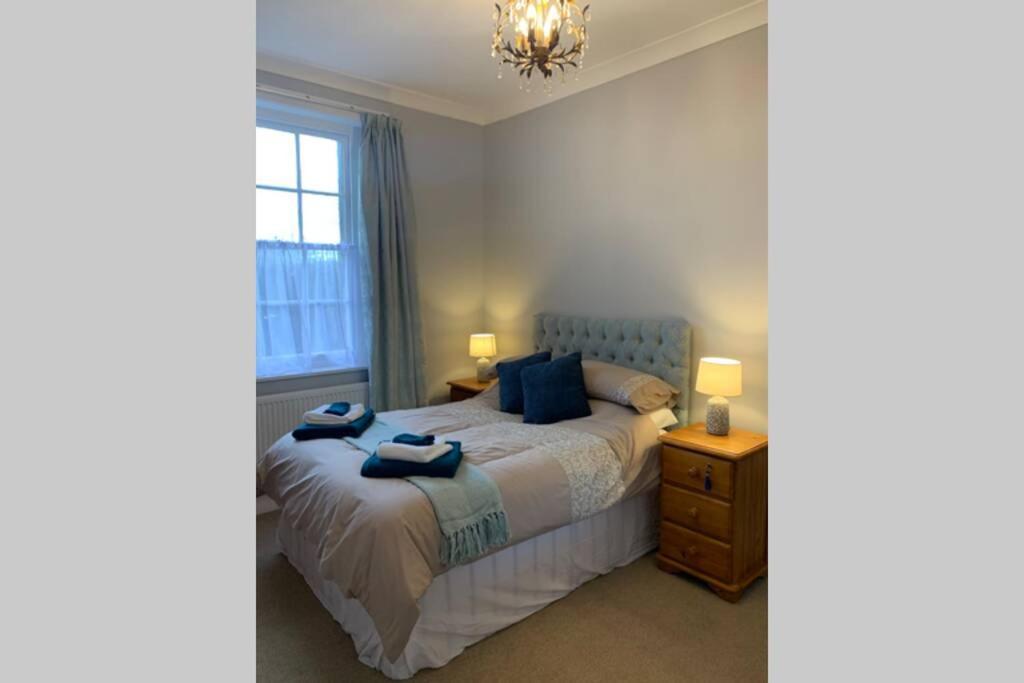 Grand 2 Bed Georgian Apartment At Florence House With King Bed, In The Heart Of Herne Bay & 300M From Beach ภายนอก รูปภาพ